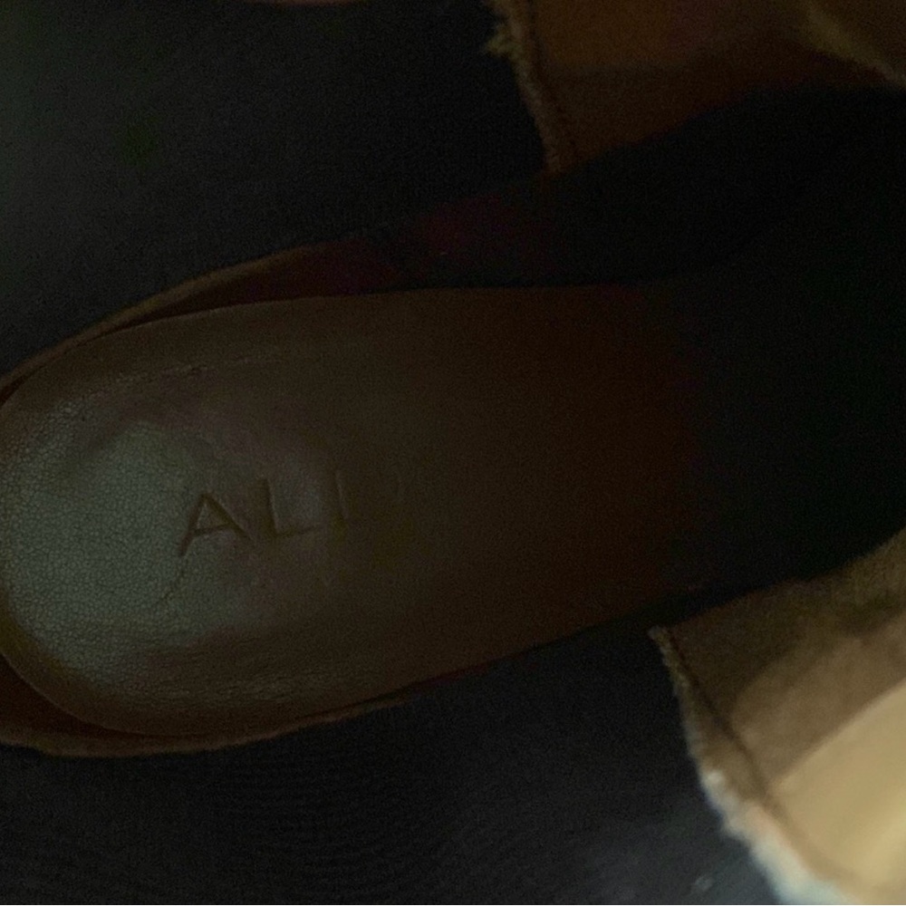 🚨EUC Aldo Tan Suede Ankle Booties - Picture 7 of 7